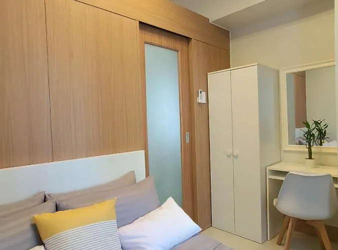 Happirest At Shore 3 Residences With Balcony, Mall Of Apartment Manila